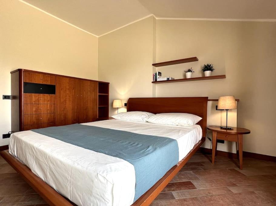 Apartamento Attico In Piazza Matteotti Desenzano del Garda Exterior foto