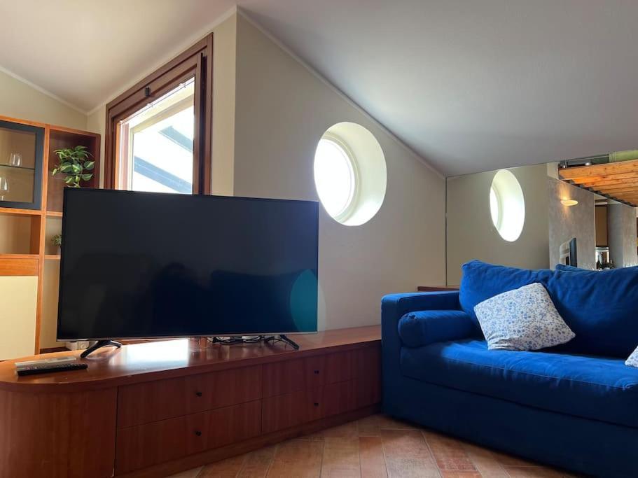 Apartamento Attico In Piazza Matteotti Desenzano del Garda Exterior foto